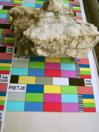 Dowth stone: Calcite or Gypsum?